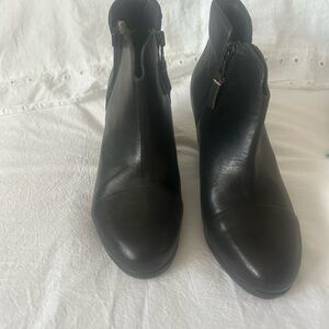 rag & bone Black Leather Ankle Booties with Double Side Zips